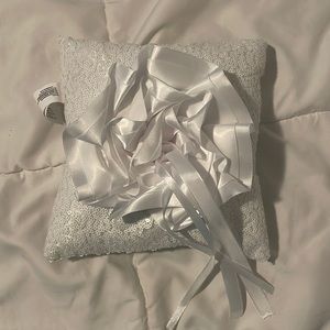 Wedding ring pillow